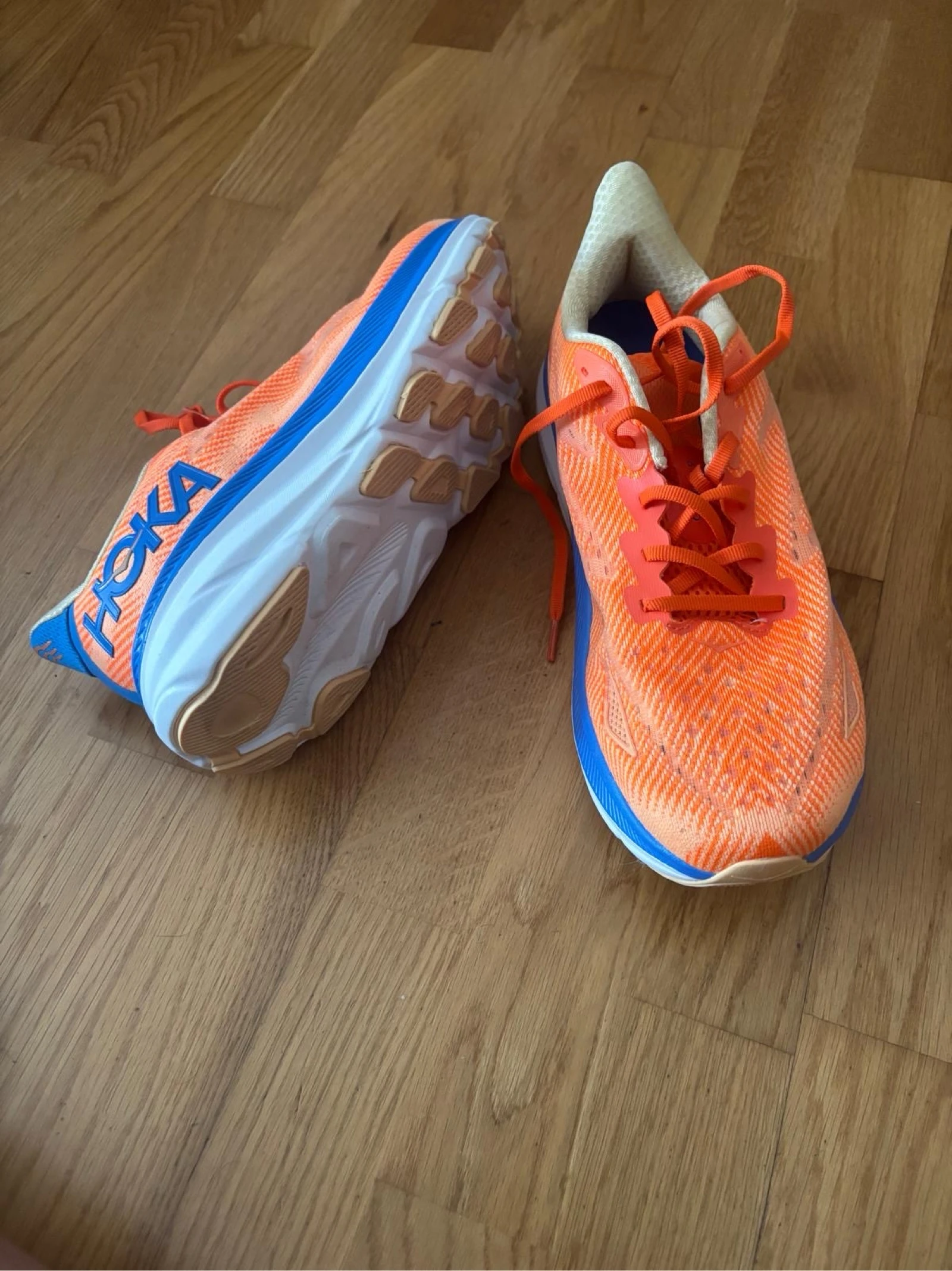 HOKA Hardloopschoenen Maat 44 – photo 3